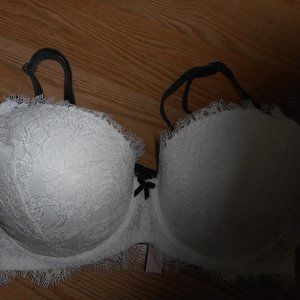 VICTORIA'S SECRET DREAM ANGELS BRA 32DDD WHT LACE